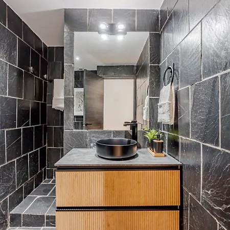 Increible Loft A 5 Min Del Retiro & Wizink Apartment Madrid Exterior photo